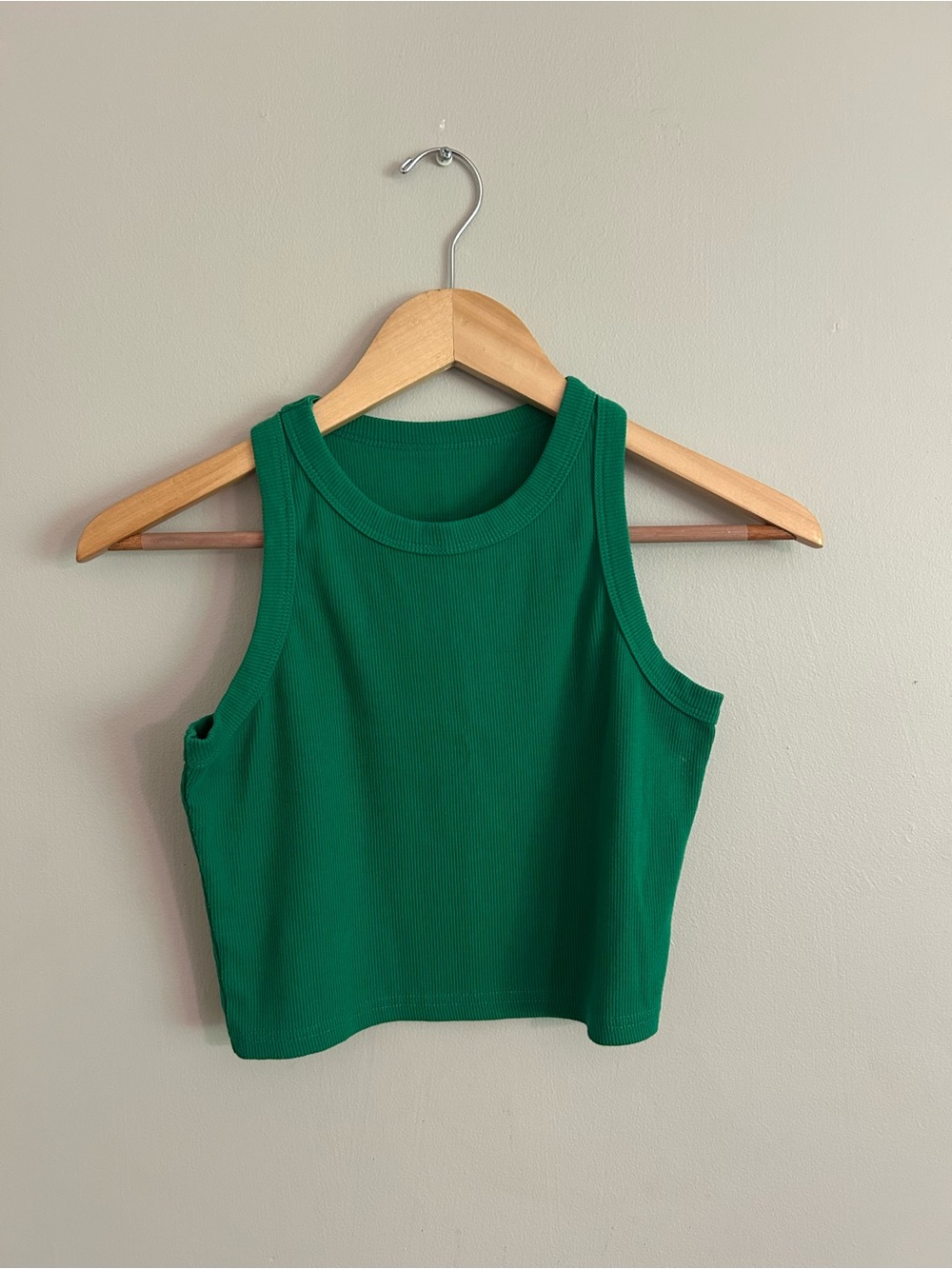Women's Emerald Ribbed Cropped Tank Top